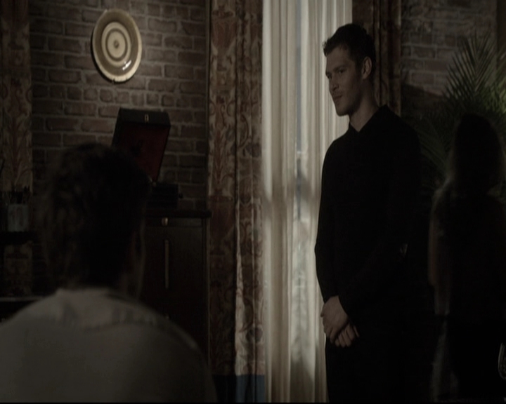 VampireDiariesWorld_dot_nl-TheOriginals_2x08TheBrothersThatCareToForgot2128.jpg