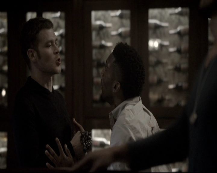 VampireDiariesWorld_dot_nl-TheOriginals_2x08TheBrothersThatCareToForgot2249.jpg