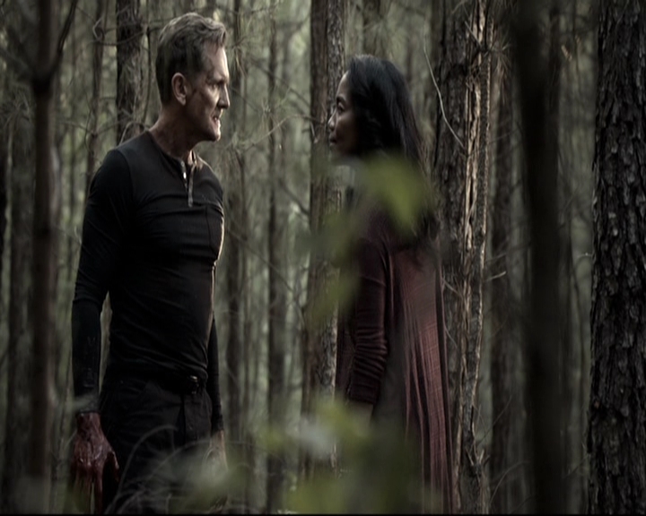 VampireDiariesWorld_dot_nl-TheOriginals_2x09TheMapOfMoments0363.jpg