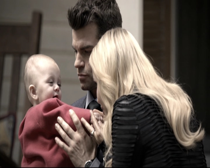 VampireDiariesWorld_dot_nl-TheOriginals_2x09TheMapOfMoments0433.jpg