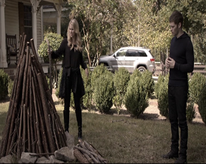 VampireDiariesWorld_dot_nl-TheOriginals_2x09TheMapOfMoments0508.jpg