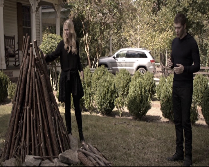 VampireDiariesWorld_dot_nl-TheOriginals_2x09TheMapOfMoments0509.jpg