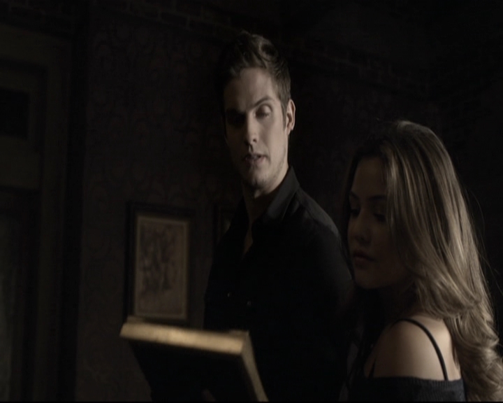 VampireDiariesWorld_dot_nl-TheOriginals_2x09TheMapOfMoments0914.jpg