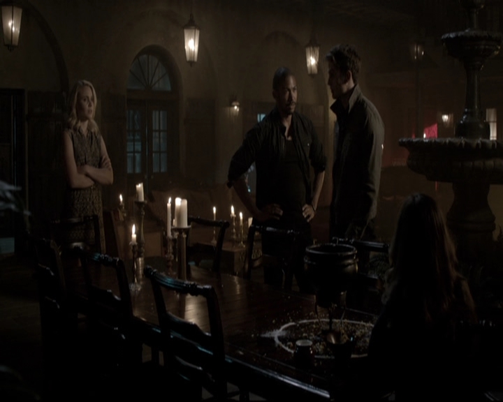 VampireDiariesWorld_dot_nl-TheOriginals_2x09TheMapOfMoments1462.jpg