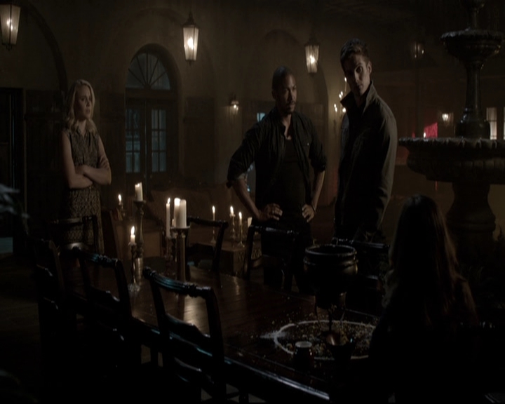 VampireDiariesWorld_dot_nl-TheOriginals_2x09TheMapOfMoments1463.jpg