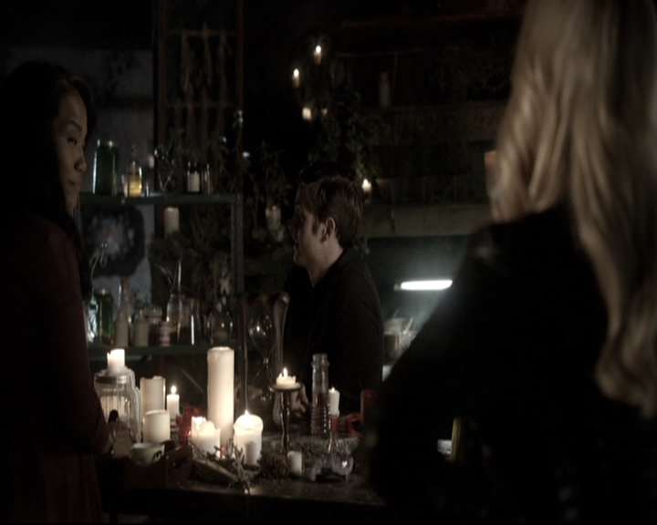 VampireDiariesWorld_dot_nl-TheOriginals_2x09TheMapOfMoments1585.jpg