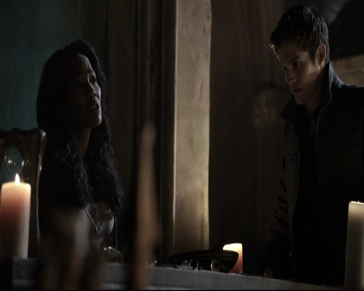 VampireDiariesWorld_dot_nl-TheOriginals_2x09TheMapOfMoments1709.jpg