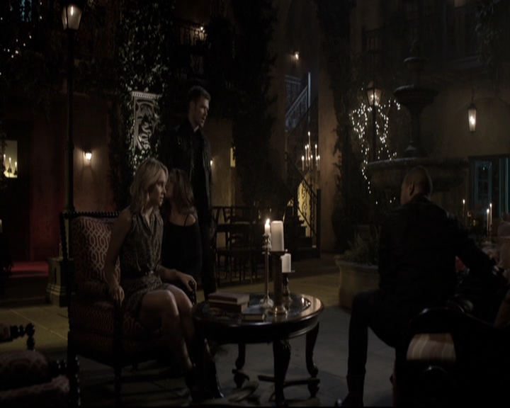 VampireDiariesWorld_dot_nl-TheOriginals_2x09TheMapOfMoments1900.jpg