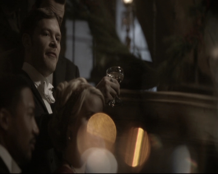 VampireDiariesWorld_dot_nl-TheOriginals_2x09TheMapOfMoments1958.jpg