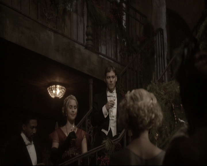 VampireDiariesWorld_dot_nl-TheOriginals_2x09TheMapOfMoments1990.jpg