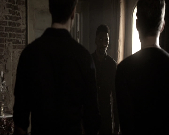 VampireDiariesWorld_dot_nl-TheOriginals_2x10GonnaSetYourFlagOnFire0503.jpg