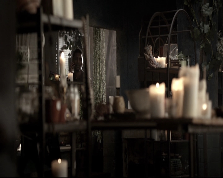 VampireDiariesWorld_dot_nl-TheOriginals_2x10GonnaSetYourFlagOnFire1302.jpg