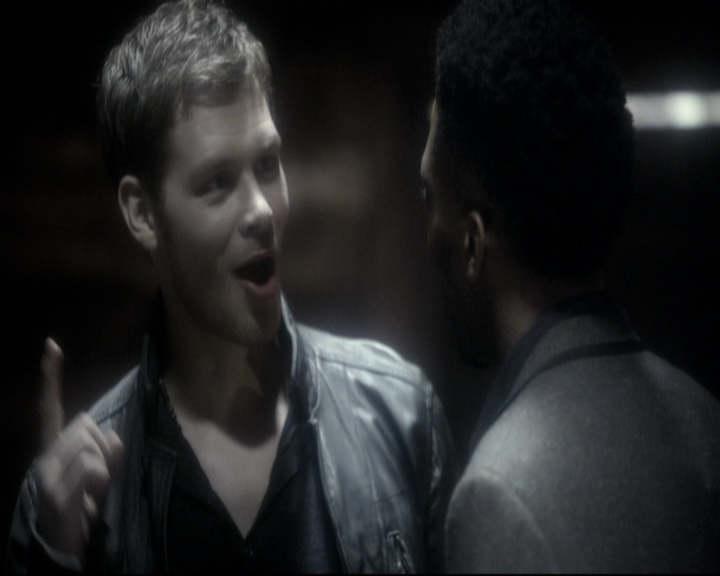 VampireDiariesWorld_dot_nl-TheOriginals_2x11BrotherhoodOfTheDamned0804.jpg