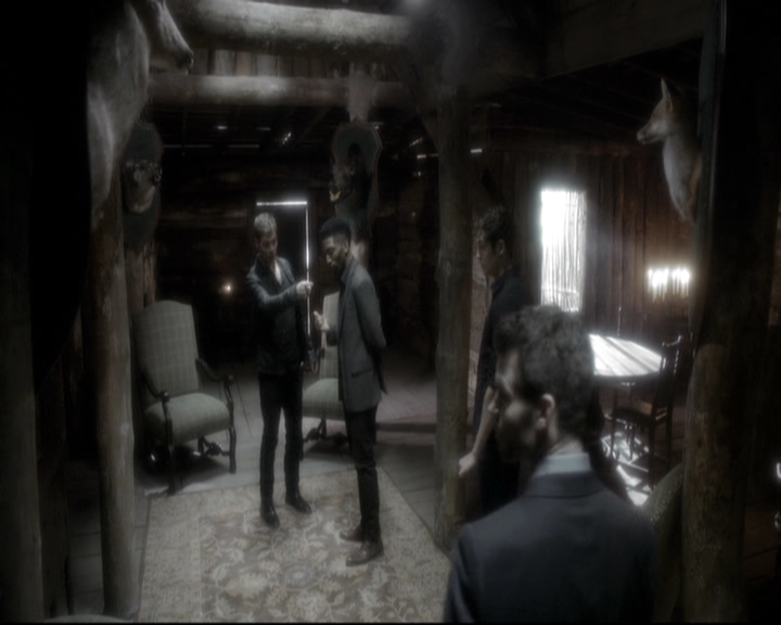 VampireDiariesWorld_dot_nl-TheOriginals_2x11BrotherhoodOfTheDamned0807.jpg