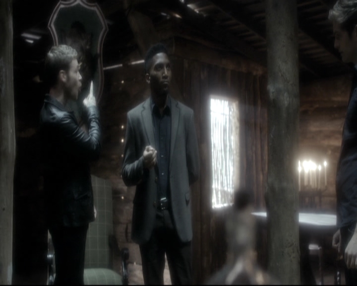 VampireDiariesWorld_dot_nl-TheOriginals_2x11BrotherhoodOfTheDamned0814.jpg