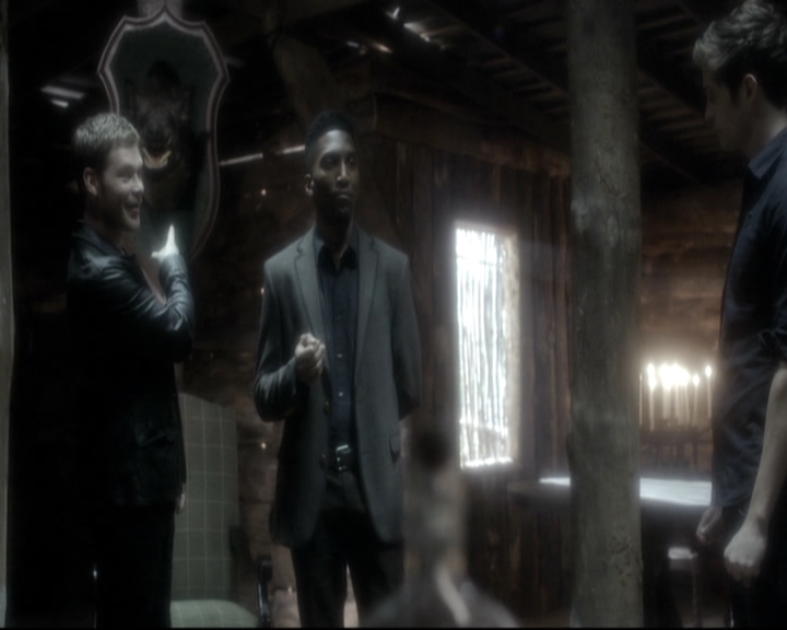 VampireDiariesWorld_dot_nl-TheOriginals_2x11BrotherhoodOfTheDamned0815.jpg