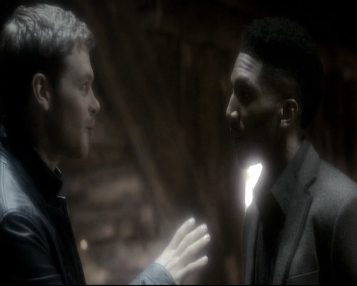 VampireDiariesWorld_dot_nl-TheOriginals_2x11BrotherhoodOfTheDamned0821.jpg