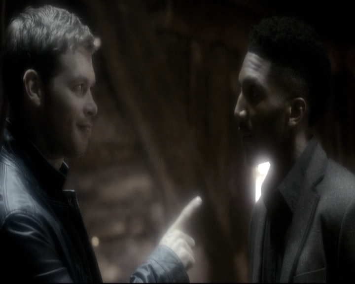 VampireDiariesWorld_dot_nl-TheOriginals_2x11BrotherhoodOfTheDamned0822.jpg