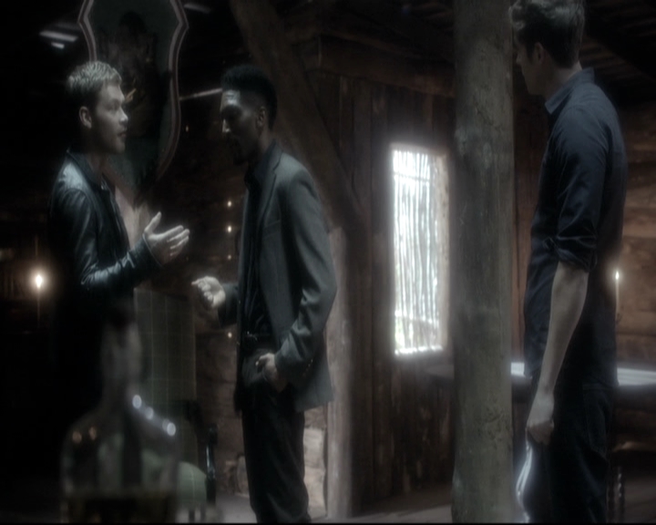 VampireDiariesWorld_dot_nl-TheOriginals_2x11BrotherhoodOfTheDamned0826.jpg