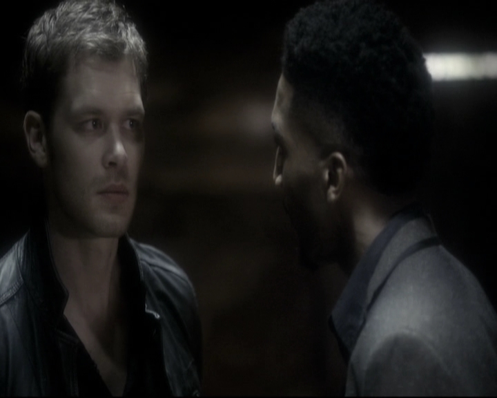 VampireDiariesWorld_dot_nl-TheOriginals_2x11BrotherhoodOfTheDamned0830.jpg