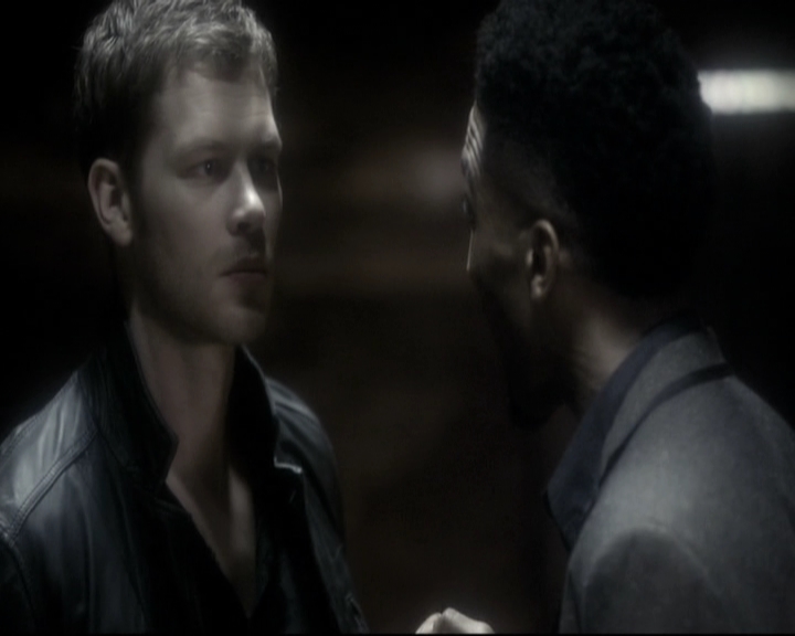 VampireDiariesWorld_dot_nl-TheOriginals_2x11BrotherhoodOfTheDamned0831.jpg