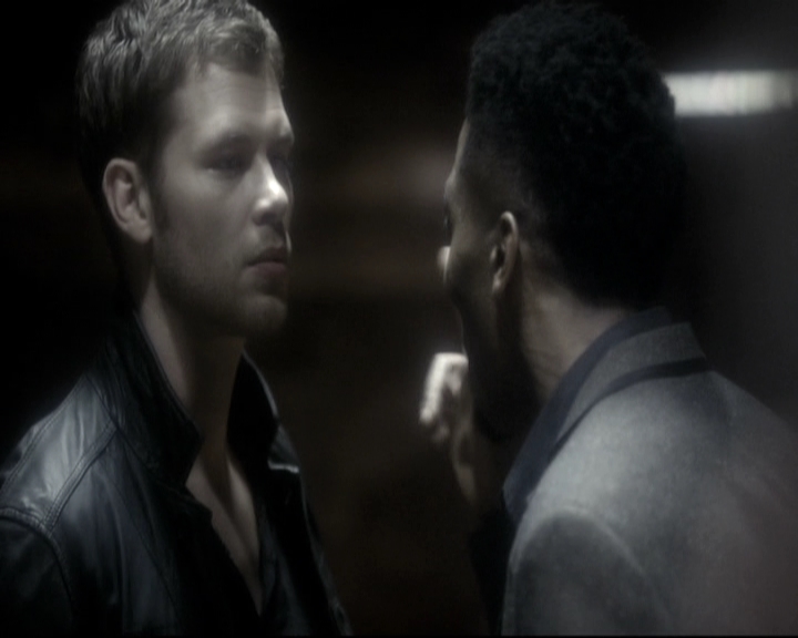 VampireDiariesWorld_dot_nl-TheOriginals_2x11BrotherhoodOfTheDamned0832.jpg