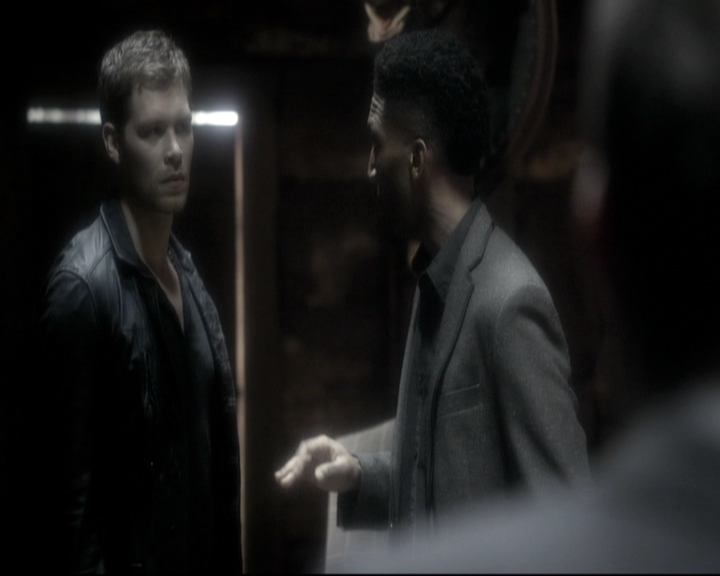 VampireDiariesWorld_dot_nl-TheOriginals_2x11BrotherhoodOfTheDamned0850.jpg