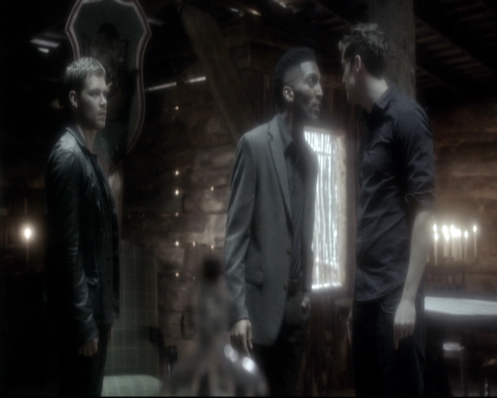 VampireDiariesWorld_dot_nl-TheOriginals_2x11BrotherhoodOfTheDamned0875.jpg