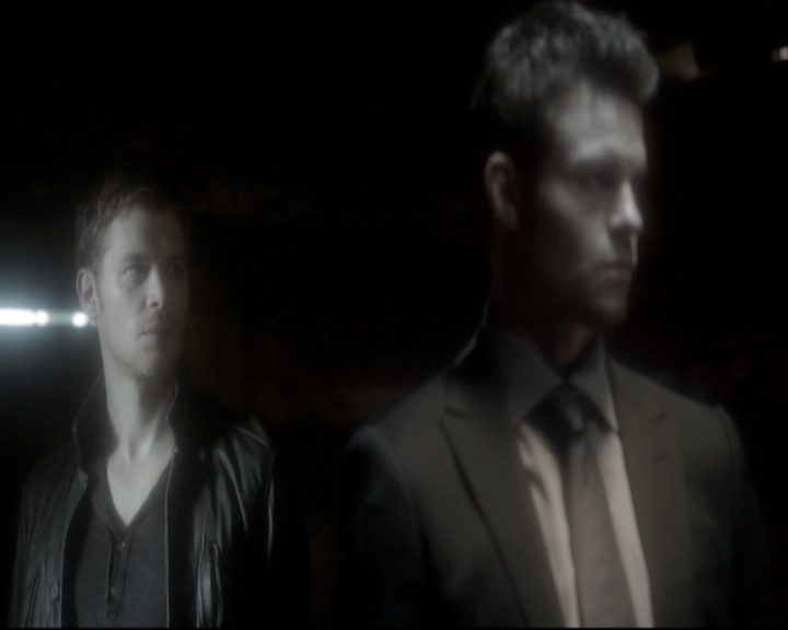 VampireDiariesWorld_dot_nl-TheOriginals_2x11BrotherhoodOfTheDamned1175.jpg