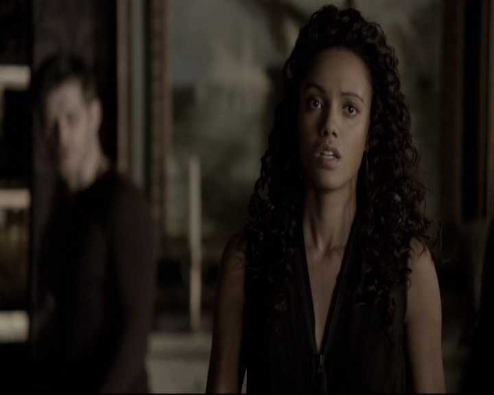 VampireDiariesWorld_dot_nl-TheOriginals_2x13TheDevilIsDamned0312.jpg