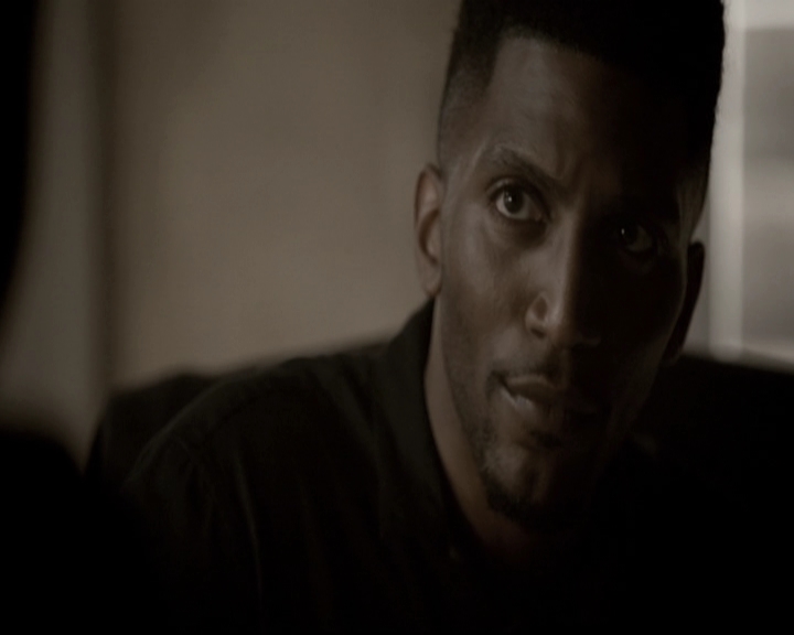 VampireDiariesWorld_dot_nl-TheOriginals_2x13TheDevilIsDamned0516.jpg