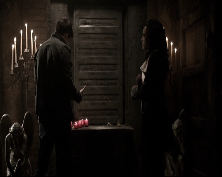 VampireDiariesWorld_dot_nl-TheOriginals_2x13TheDevilIsDamned1612.jpg