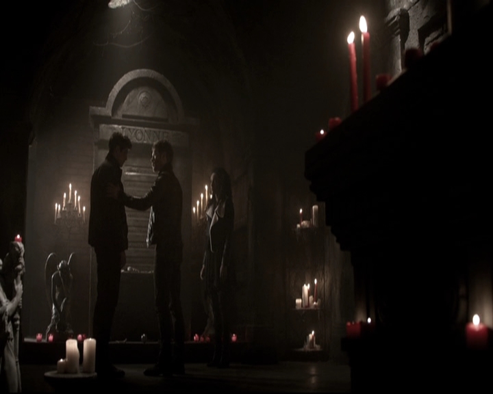 VampireDiariesWorld_dot_nl-TheOriginals_2x13TheDevilIsDamned1831.jpg