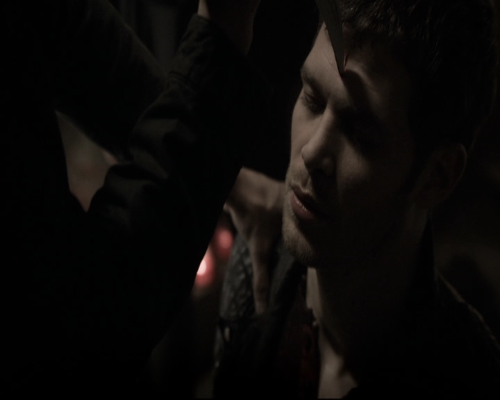 VampireDiariesWorld_dot_nl-TheOriginals_2x13TheDevilIsDamned1855.jpg