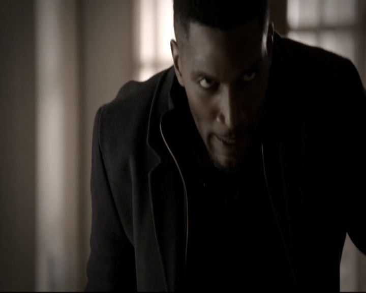 VampireDiariesWorld_dot_nl-TheOriginals_2x13TheDevilIsDamned1949.jpg