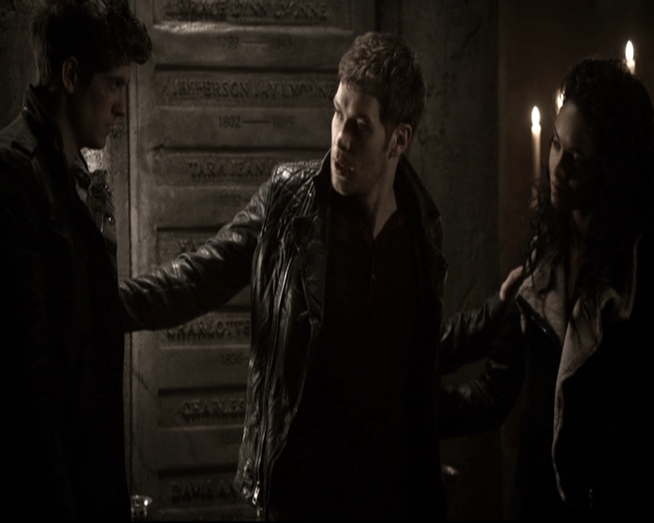 VampireDiariesWorld_dot_nl-TheOriginals_2x13TheDevilIsDamned2099.jpg