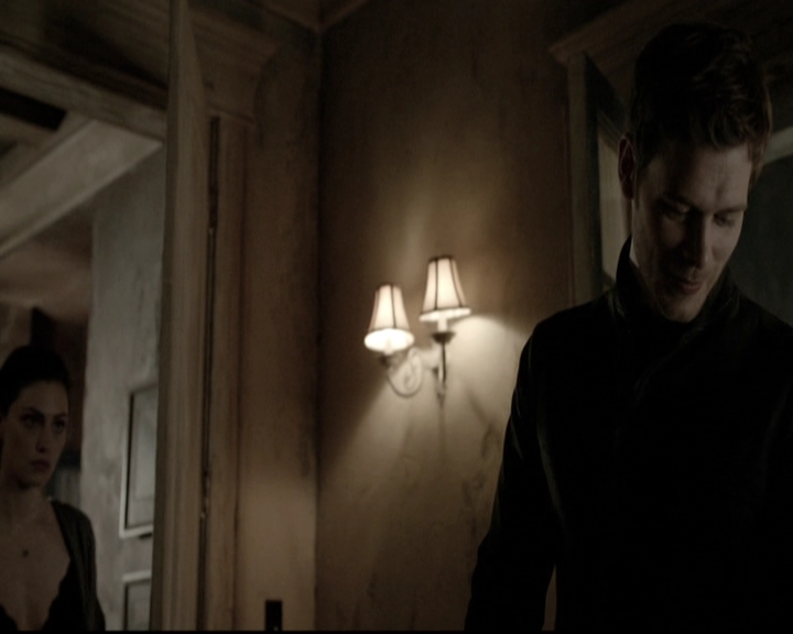 VampireDiariesWorld_dot_nl-TheOriginals_2x15TheyAllAskedForYou1889.jpg