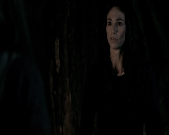 VampireDiariesWorld-dot-nl_TheOriginals-2x16SaveMySoul-DeletedScenes0039.jpg