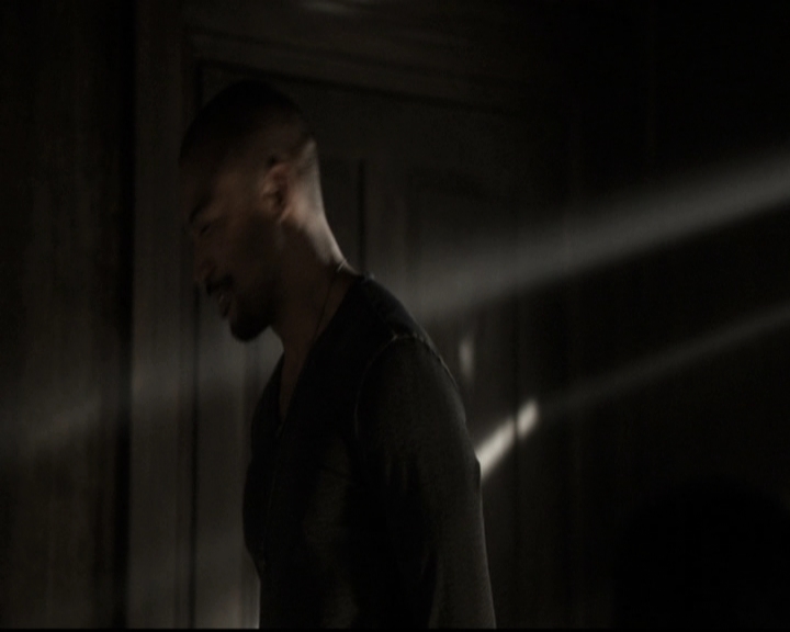 VampireDiariesWorld_dot_nl-TheOriginals_2x16SaveMySoul0315.jpg