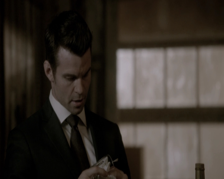 VampireDiariesWorld-dot-nl_TheOriginals-2x18NightHasAThousandEyes-DeletedScenes0024.jpg