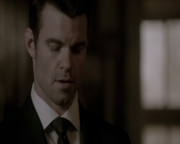 VampireDiariesWorld-dot-nl_TheOriginals-2x18NightHasAThousandEyes-DeletedScenes0028.jpg