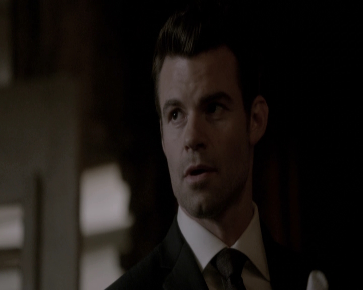 VampireDiariesWorld-dot-nl_TheOriginals-2x18NightHasAThousandEyes-DeletedScenes0030.jpg