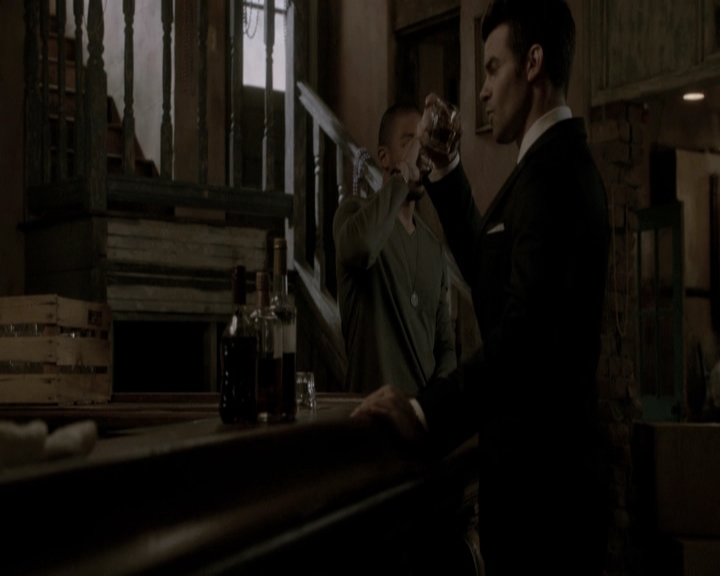 VampireDiariesWorld-dot-nl_TheOriginals-2x18NightHasAThousandEyes-DeletedScenes0054.jpg