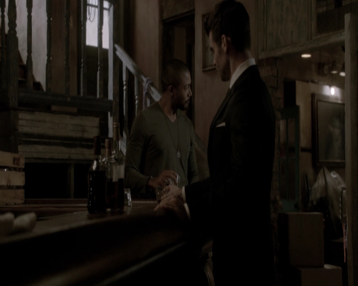 VampireDiariesWorld-dot-nl_TheOriginals-2x18NightHasAThousandEyes-DeletedScenes0058.jpg