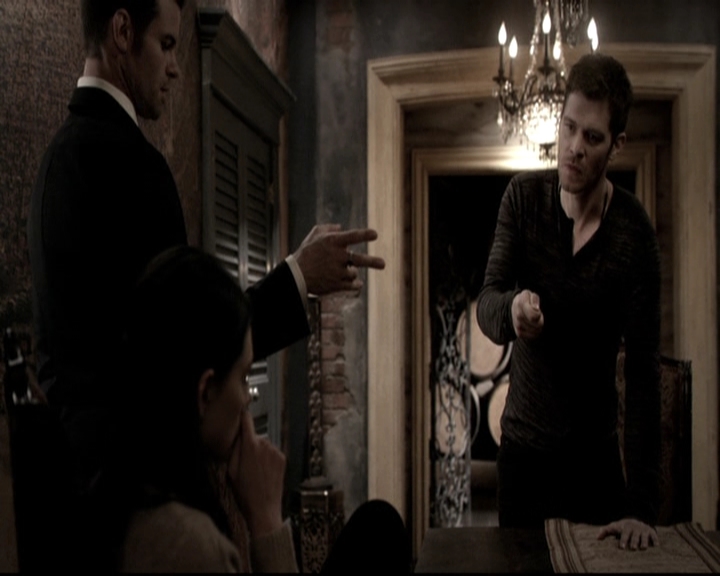 VampireDiariesWorld_dot_nl-TheOriginals_2x18NightHasAThousandEyes0098.jpg