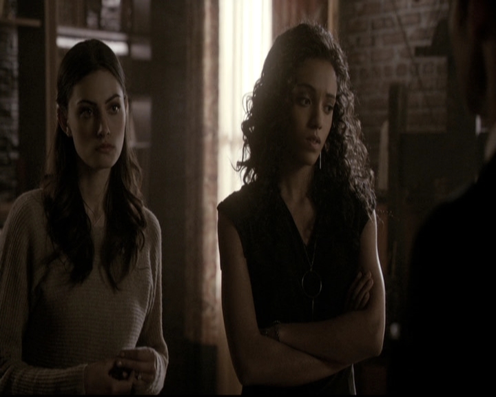 VampireDiariesWorld_dot_nl-TheOriginals_2x18NightHasAThousandEyes1065.jpg