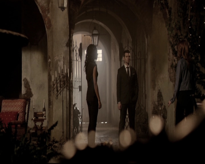 VampireDiariesWorld_dot_nl-TheOriginals_2x18NightHasAThousandEyes1243.jpg