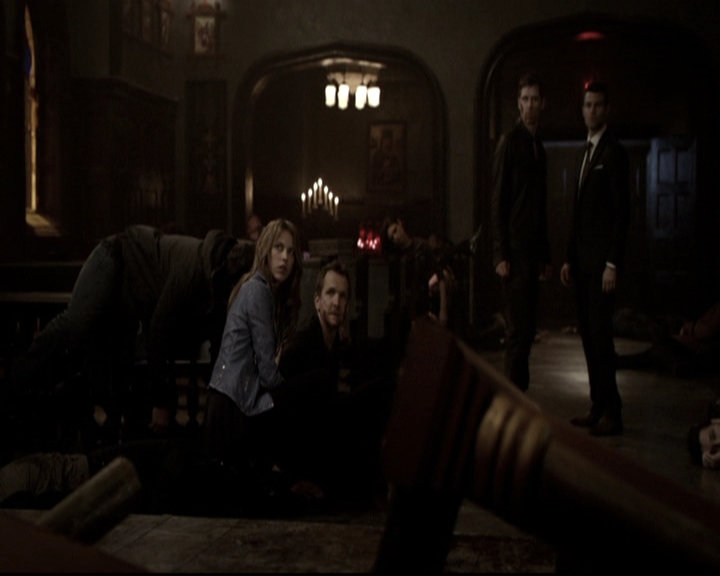 VampireDiariesWorld_dot_nl-TheOriginals_2x18NightHasAThousandEyes1799.jpg