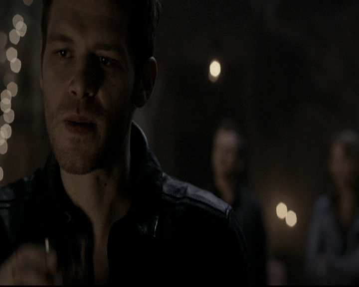 VampireDiariesWorld_dot_nl-TheOriginals_2x18NightHasAThousandEyes1951.jpg