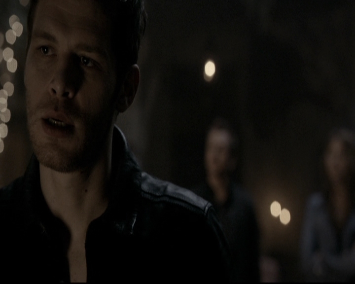 VampireDiariesWorld_dot_nl-TheOriginals_2x18NightHasAThousandEyes1952.jpg